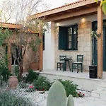 فيلة Siren Village Living Kallepia